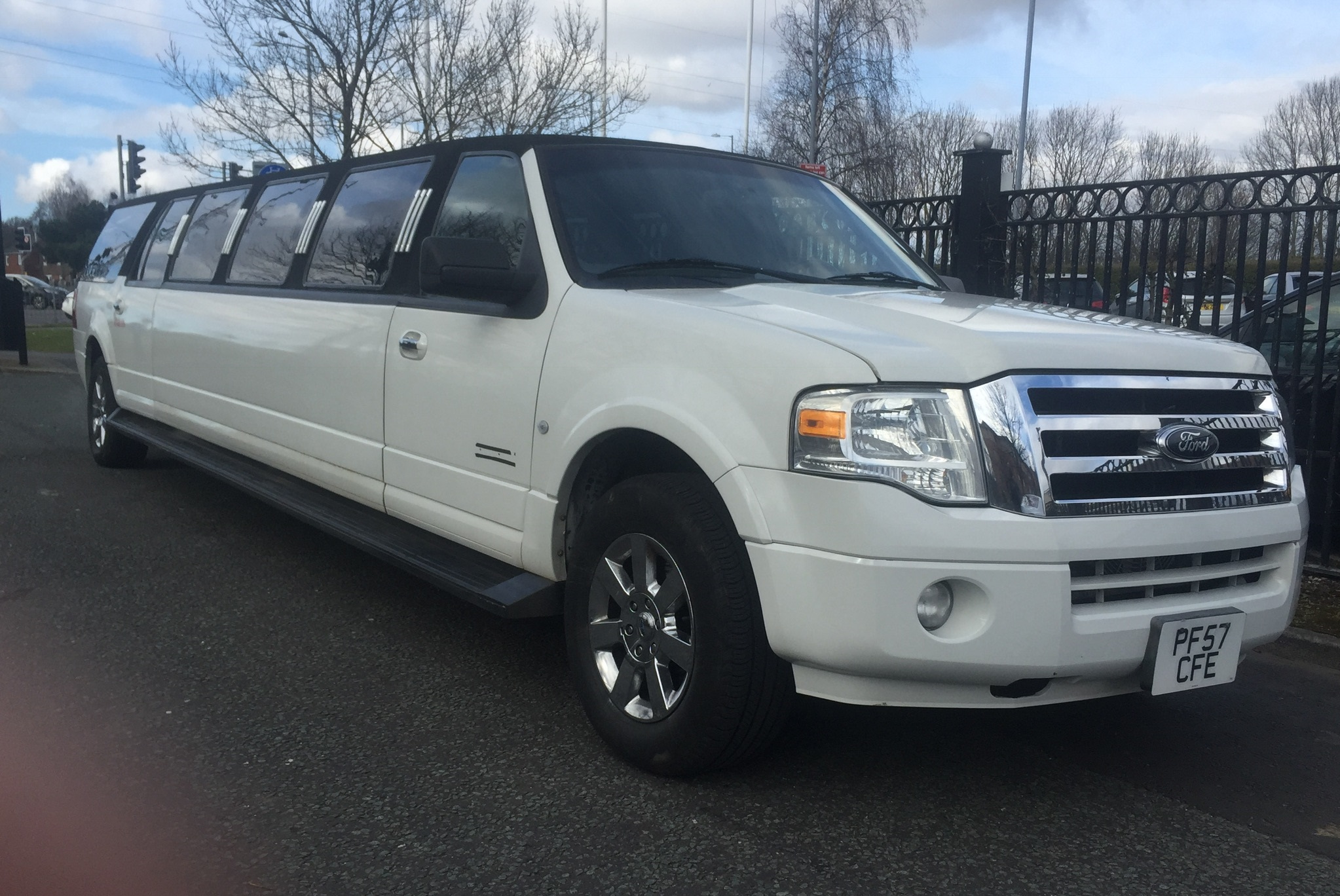 Expedition Limousine